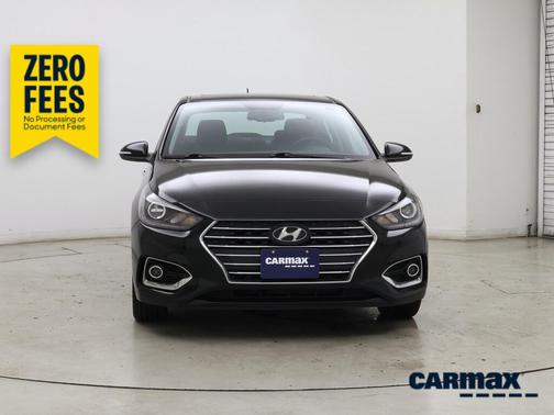 Black 2022 Hyundai Accent Limited