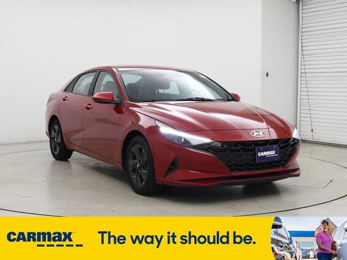 2023 Hyundai ELANTRA SE
