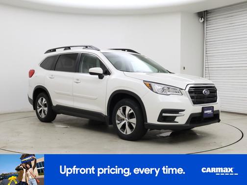 White 2022 Subaru Ascent Premium