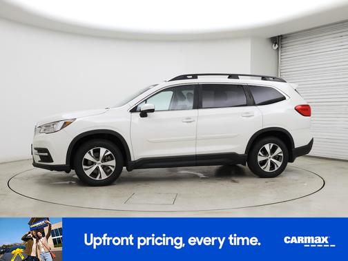 White 2022 Subaru Ascent Premium