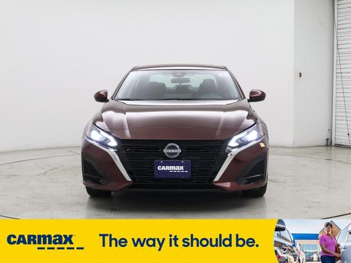 2023 Nissan Altima SV