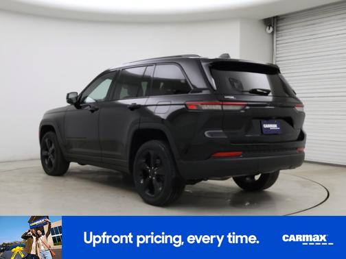 2022 Jeep Grand Cherokee Altitude