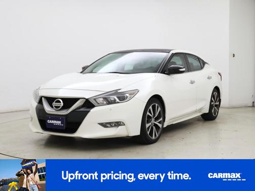 White 2017 Nissan Maxima SL