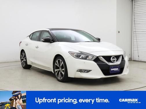 White 2017 Nissan Maxima SL