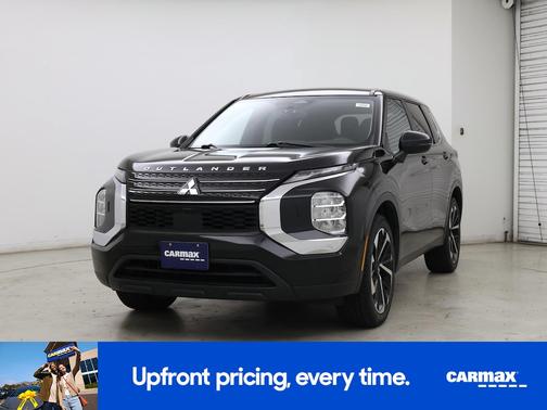Black 2022 Mitsubishi Outlander ES