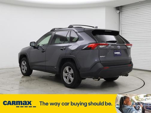 2022 Toyota RAV4 Hybrid XLE