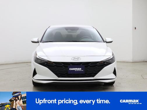 White 2023 Hyundai ELANTRA SEL
