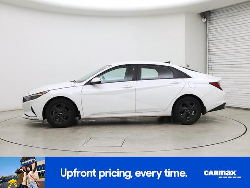 White 2023 Hyundai ELANTRA SEL