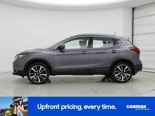 Gray 2017 Nissan Rogue Sport SL