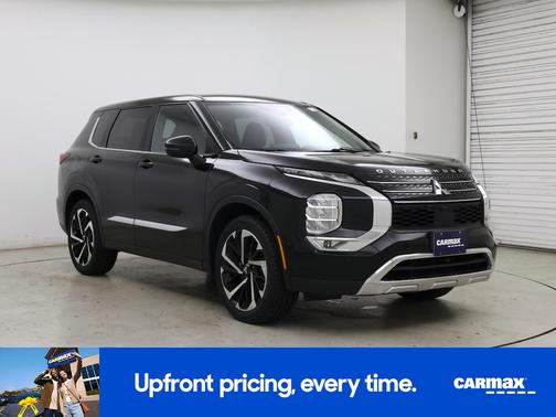 Silver 2022 Mitsubishi Outlander SE