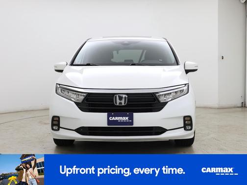 White 2023 Honda Odyssey Touring