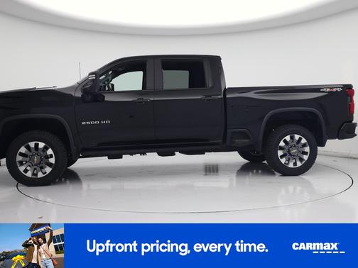 Black 2022 Chevrolet Silverado 2500 Custom