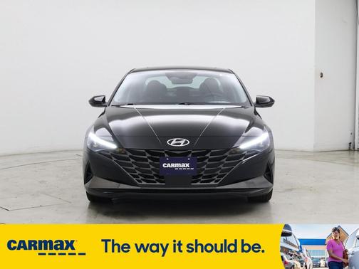 2022 Hyundai ELANTRA Limited