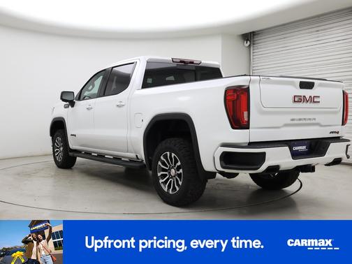 White 2021 GMC Sierra 1500 AT4