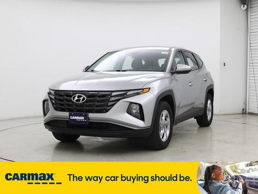 2022 Hyundai TUCSON SE