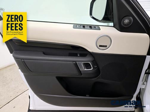 White 2023 Land Rover Discovery R-Dynamic S