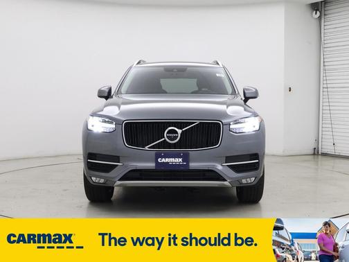 2018 Volvo XC90 T5 Momentum