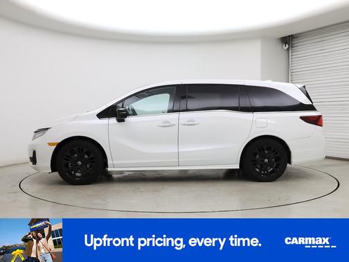 White 2025 Honda Odyssey Sport-L