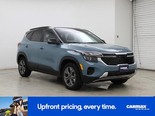 Blue 2024 Kia Seltos S