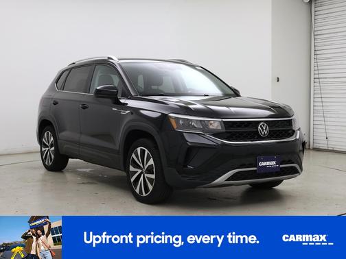 Black 2023 Volkswagen Taos SE