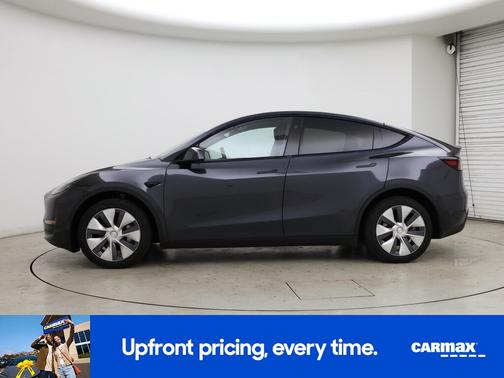 Gray 2024 Tesla Model Y Long Range