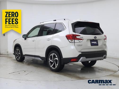 White 2022 Subaru Forester Touring
