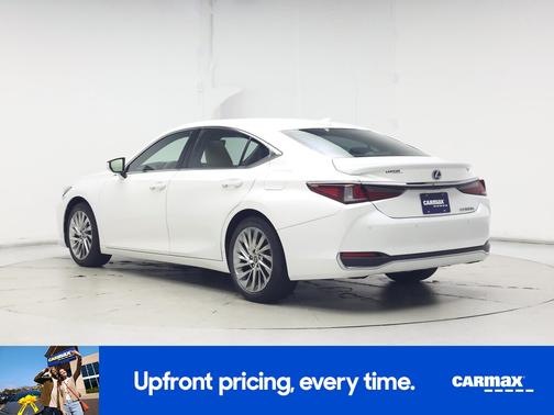 2020 Lexus ES 300h Luxury