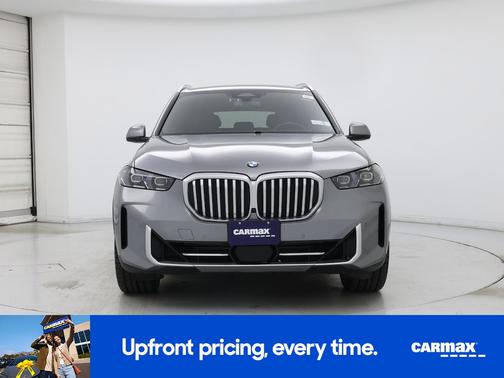 Gray 2024 BMW X5 xDrive40i