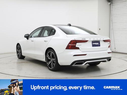 2021 Volvo S60 T5 R-Design