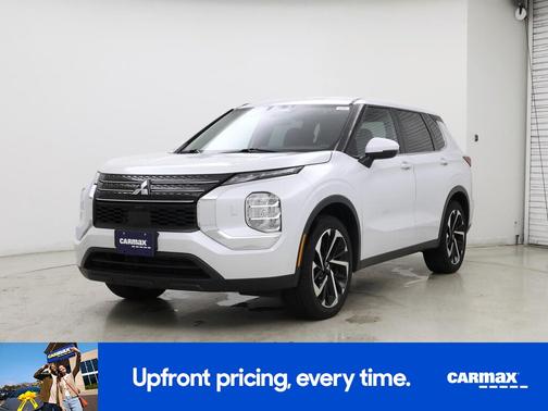 2022 Mitsubishi Outlander ES