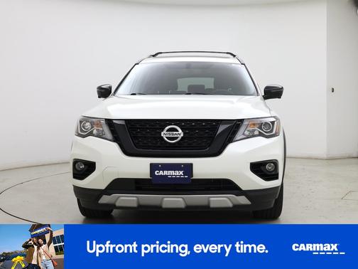 White 2020 Nissan Pathfinder SL