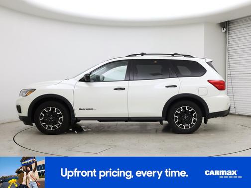 White 2020 Nissan Pathfinder SL