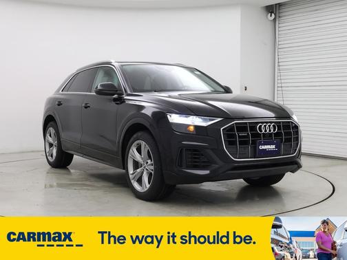 2019 Audi Q8 Premium Plus