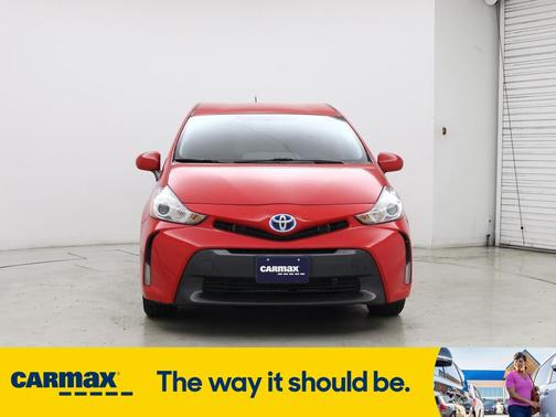 2016 Toyota Prius v Three