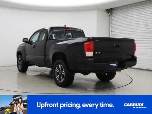 2017 Toyota Tacoma SR