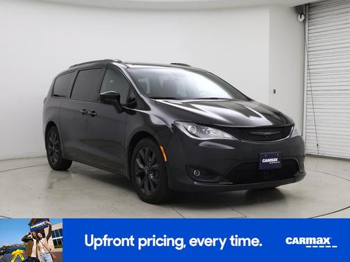 2020 Chrysler Pacifica Touring L