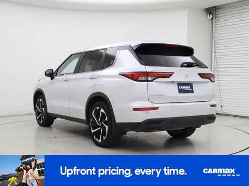 2022 Mitsubishi Outlander ES