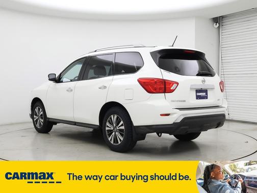 2017 Nissan Pathfinder S