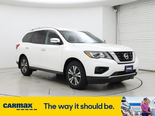 2017 Nissan Pathfinder S
