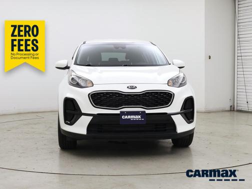 White 2020 Kia Sportage LX