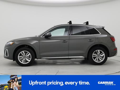 White 2023 Audi Q5 Premium