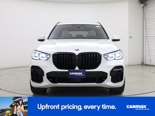 White 2022 BMW X5 M50i