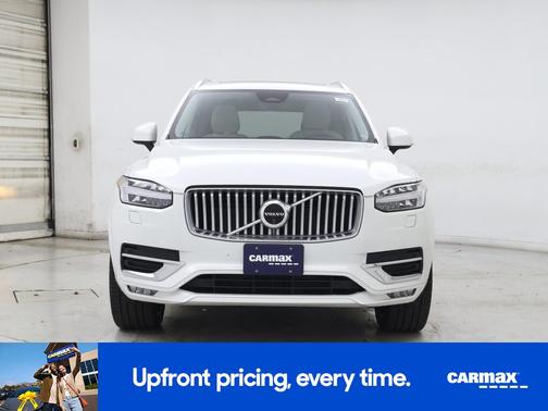 2024 Volvo XC90 B6 Plus Bright Theme