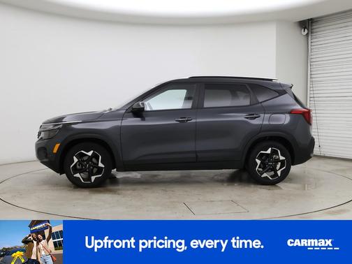 Gray 2025 Kia Seltos S