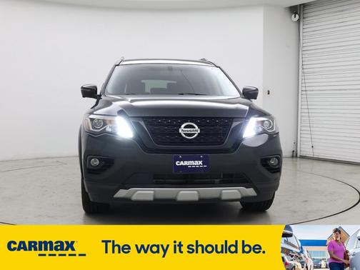 2019 Nissan Pathfinder SL