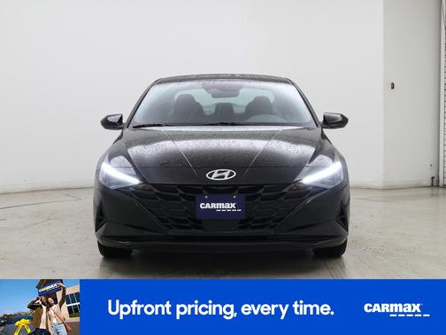 Black 2023 Hyundai ELANTRA SEL