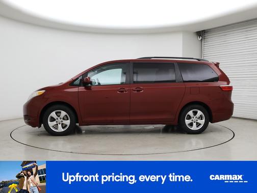 2016 Toyota Sienna LE