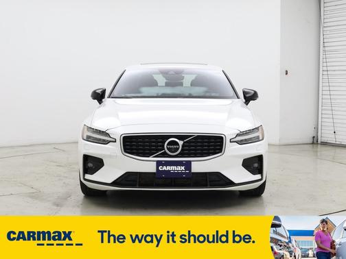 2019 Volvo S60 T6 R-Design