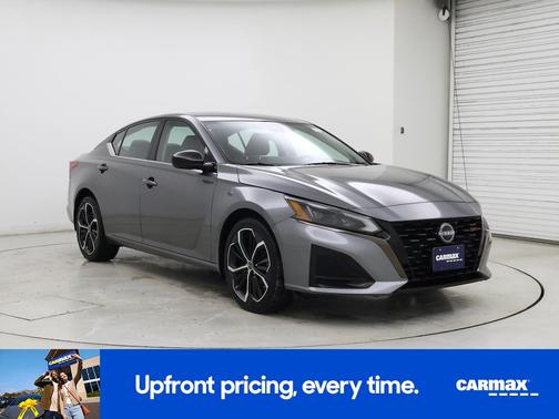 2023 Nissan Altima SR