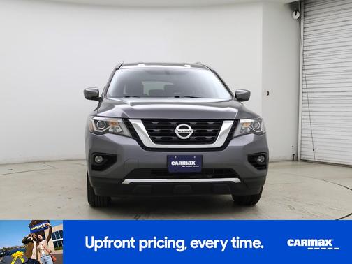 2019 Nissan Pathfinder SV